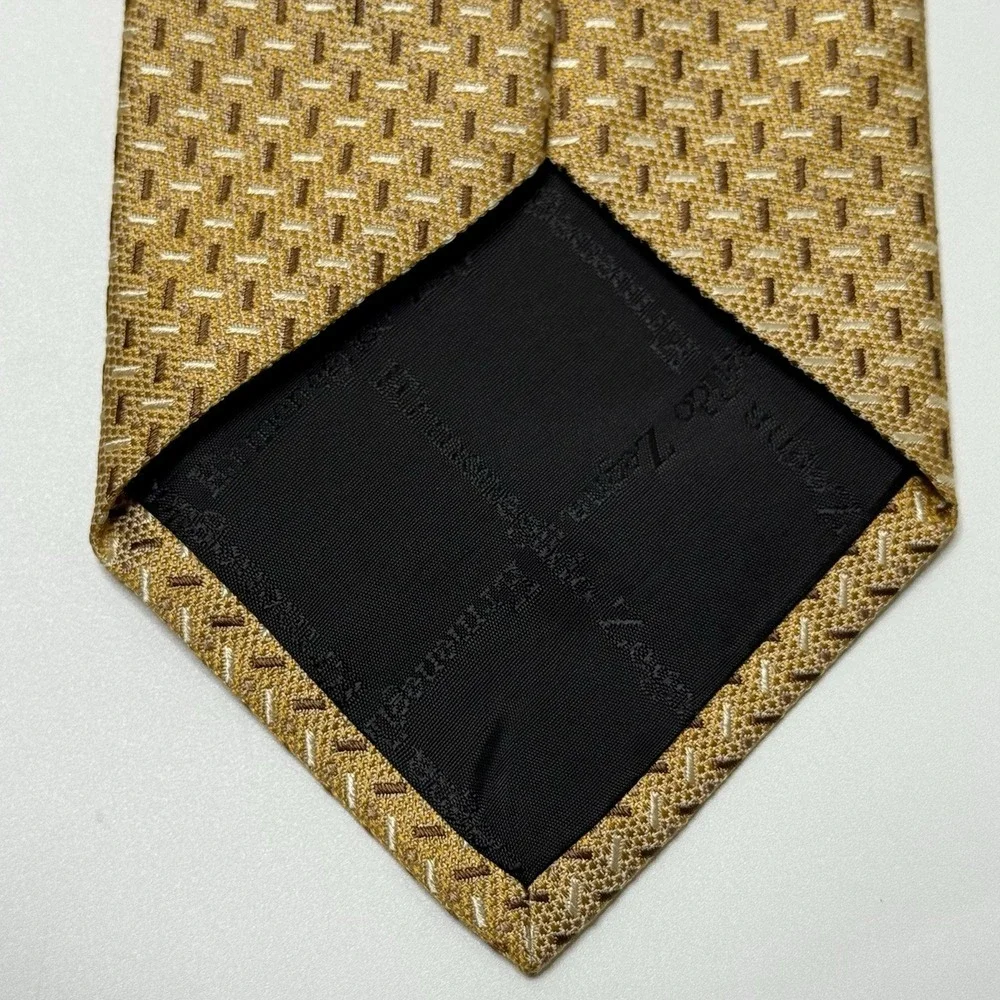 ERMENEGILDO ZEGNA‎ Men's 100% Silk Necktie ITALY Luxury Geometric Yellow Gold